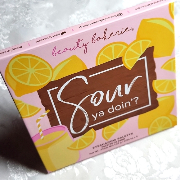 ⚜️Beauty Bakerie "Sour Ya Doin'?" Eyeshadow Palette - Picture 11 of 14